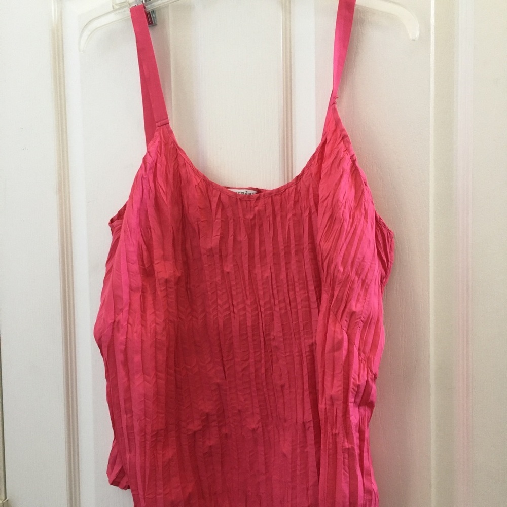 FINAL MARKDOWN Ladies Peter Nygard Cami-style Top (16)